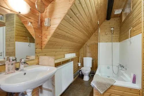 Le Rustique * スパ